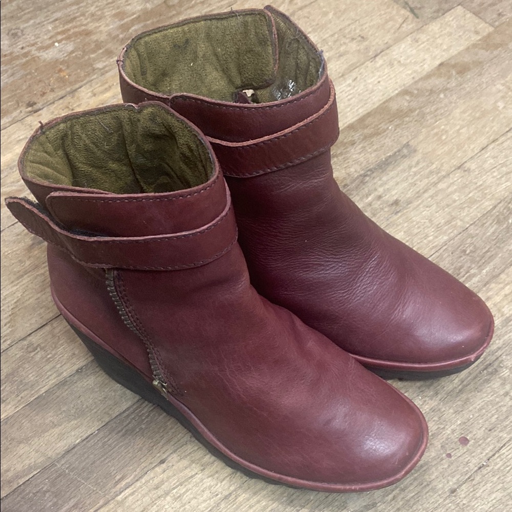 Women's Burgundy Ankle Boots